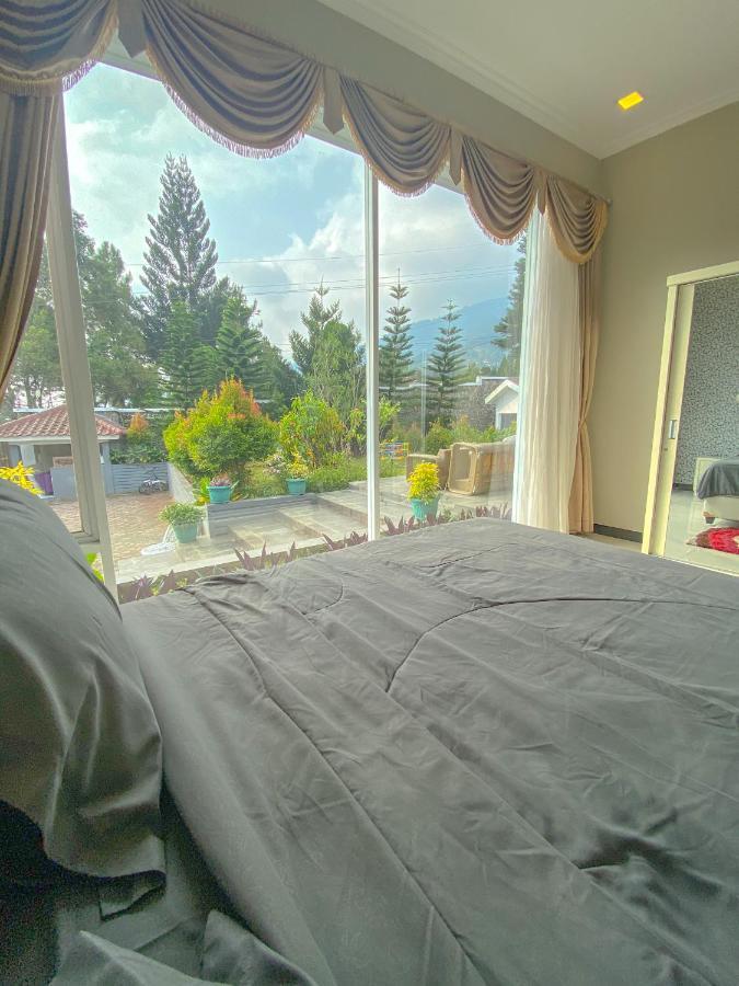 Villa Andalus 3 Puncak Exterior foto